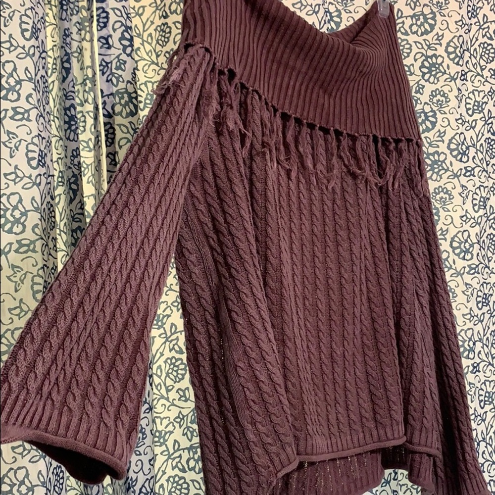 Size L Oversized Off the Shoulder Maroon sweater